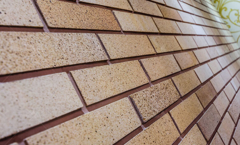 Refractory bricks are made according to the raw materials